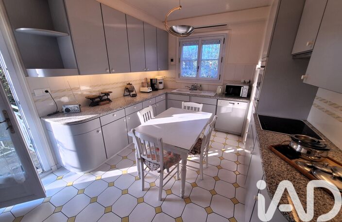 Vente Maison/villa 8 pièces — photo 5
