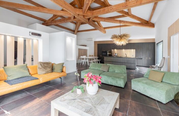 Villa de 6 pièces principales — photo 2
