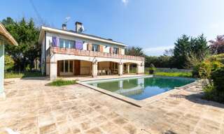 Maison 8 Pièces 213 m² à vendre à Lafox (47240)