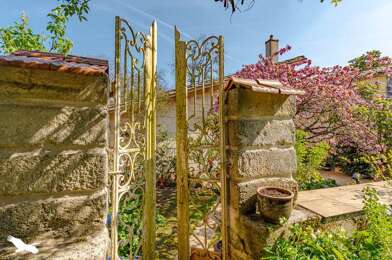 Maison 6 pièces 878560 €