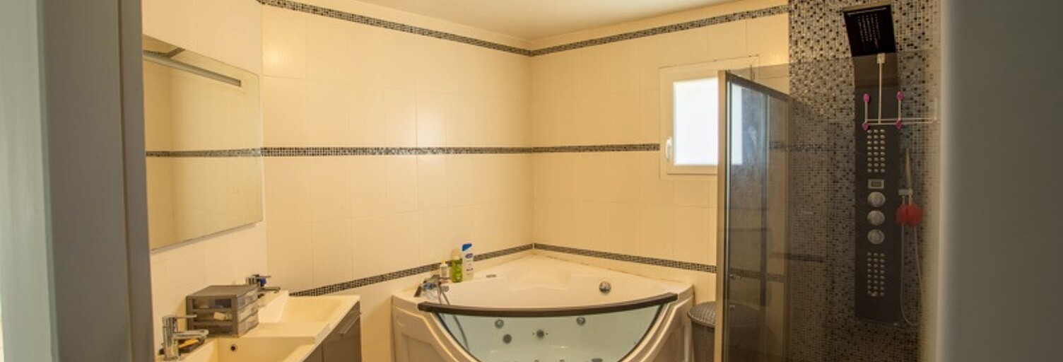 Maison 6 Pièces 137 m² à vendre à Baron (33750)