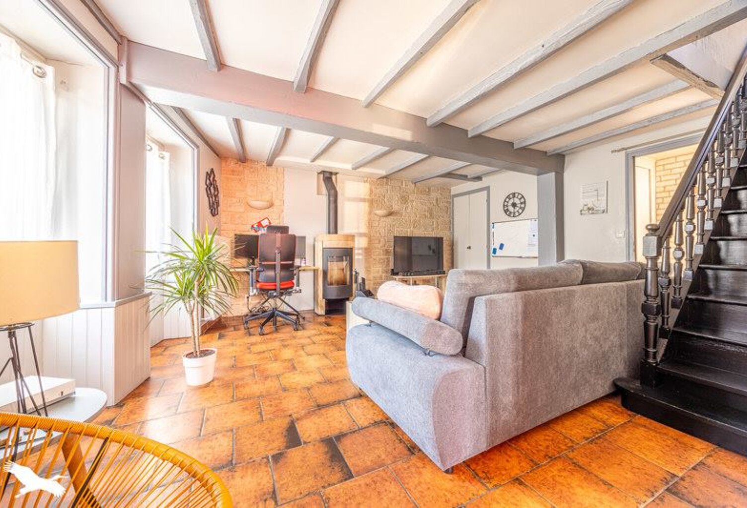 Maison en pierre de 5 pièces principales — photo 1