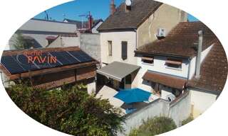 Maison 9 Pièces 144 m² à vendre à La Guerche-sur-l'Aubois (18150)