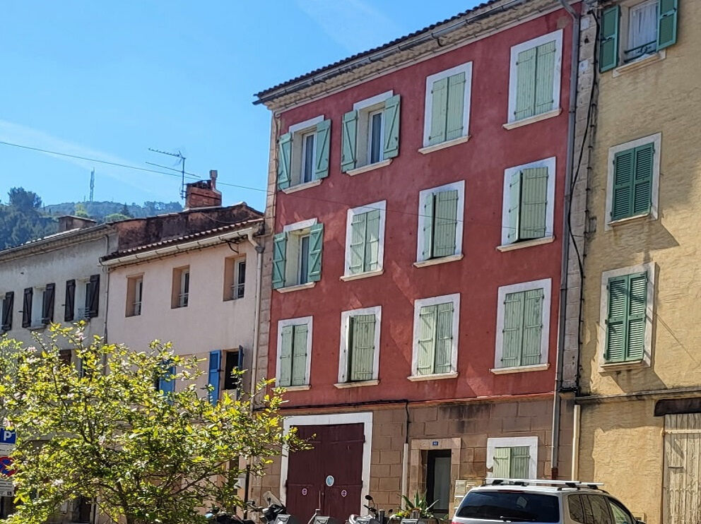 Immeuble  à vendre Solliès-Pont 83210
