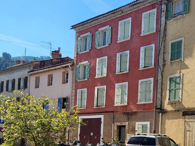 IMMEUBLE AVEC TERRASSES GARAGE ET DEPENDANCES — photo 1