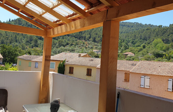 IMMEUBLE AVEC TERRASSES GARAGE ET DEPENDANCES — photo 3