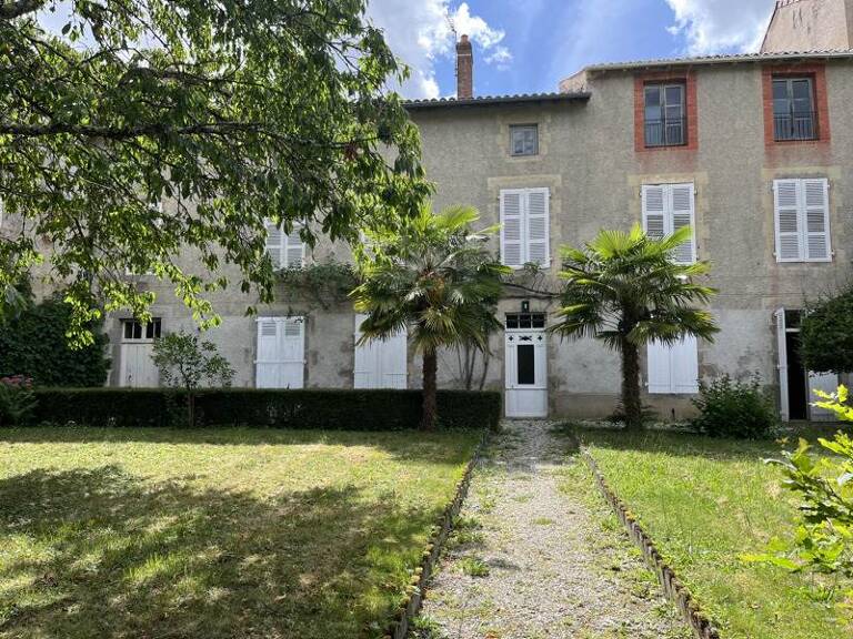 Maison de ville de 7 pièces principales — photo 1