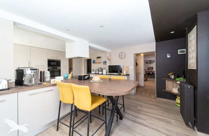 Vente maison 5 pièces 198 m² Cavignac (33620) — photo 4