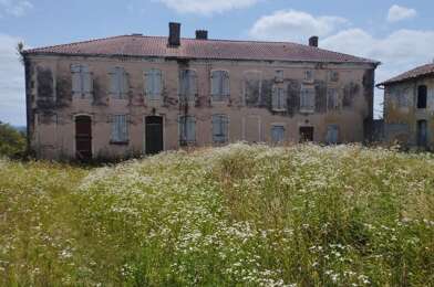 Maison 15 pièces 150000 €