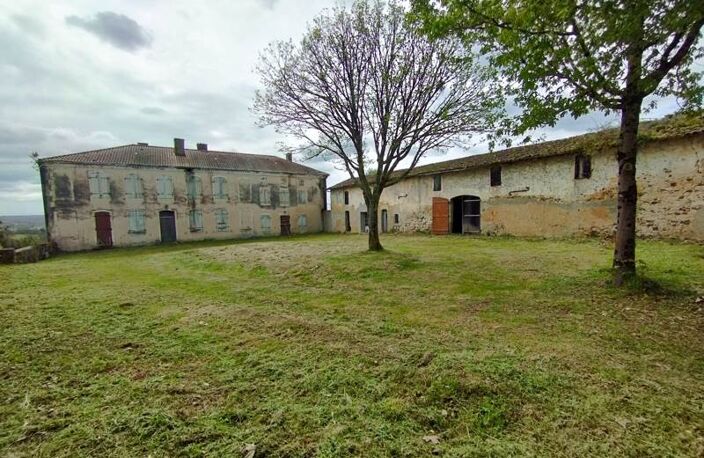 Maison en pierre de 15 pièces principales — photo 2