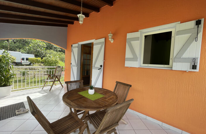MAISON T2 MEUBLEE LE ROUX GOSIER — photo 3