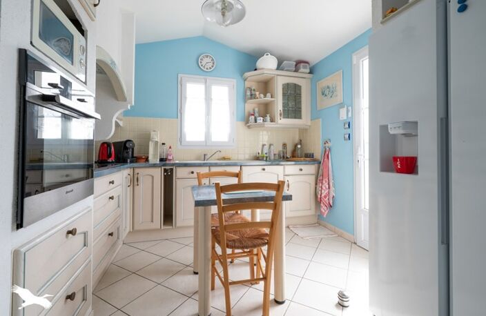 Vente maison 4 pièces 103 m² Saint-Denis-d'Oléron (17650) — photo 5