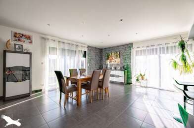 Maison 6 pièces 270810 €