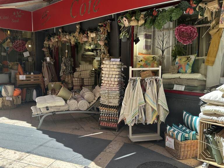 Vente Boutique/Local commercial 90 m&sup2; — photo 1