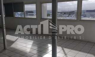 Bureau  280 m² à louer à Perpignan (66000)