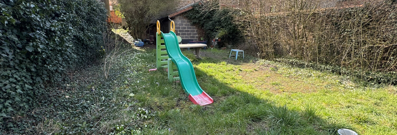 Maison 5 Pièces 102 m² à vendre à Amplepuis (69550)