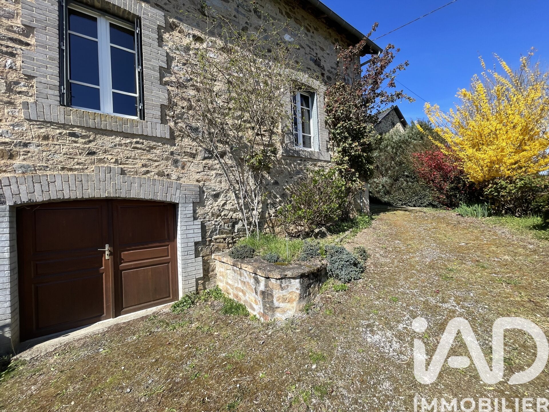 La-Croisille-Sur-Briance - 126m² - 6p. - 3ch.
