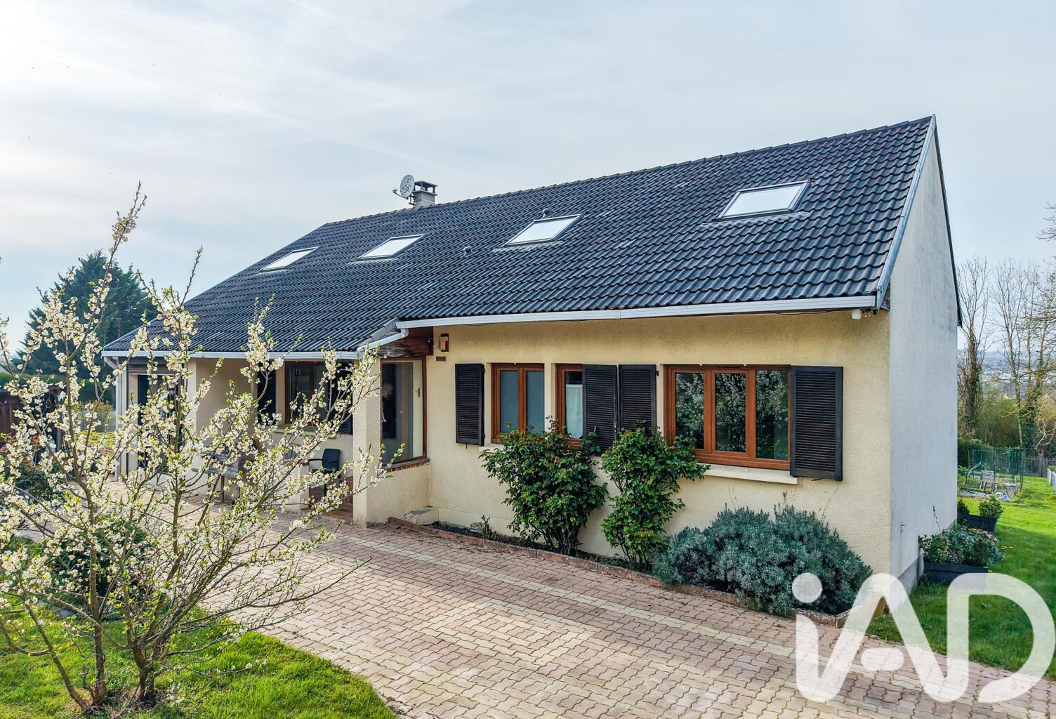 Vente Maison/villa 8 pièces — photo 1