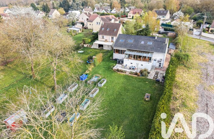 Vente Maison/villa 8 pièces — photo 2
