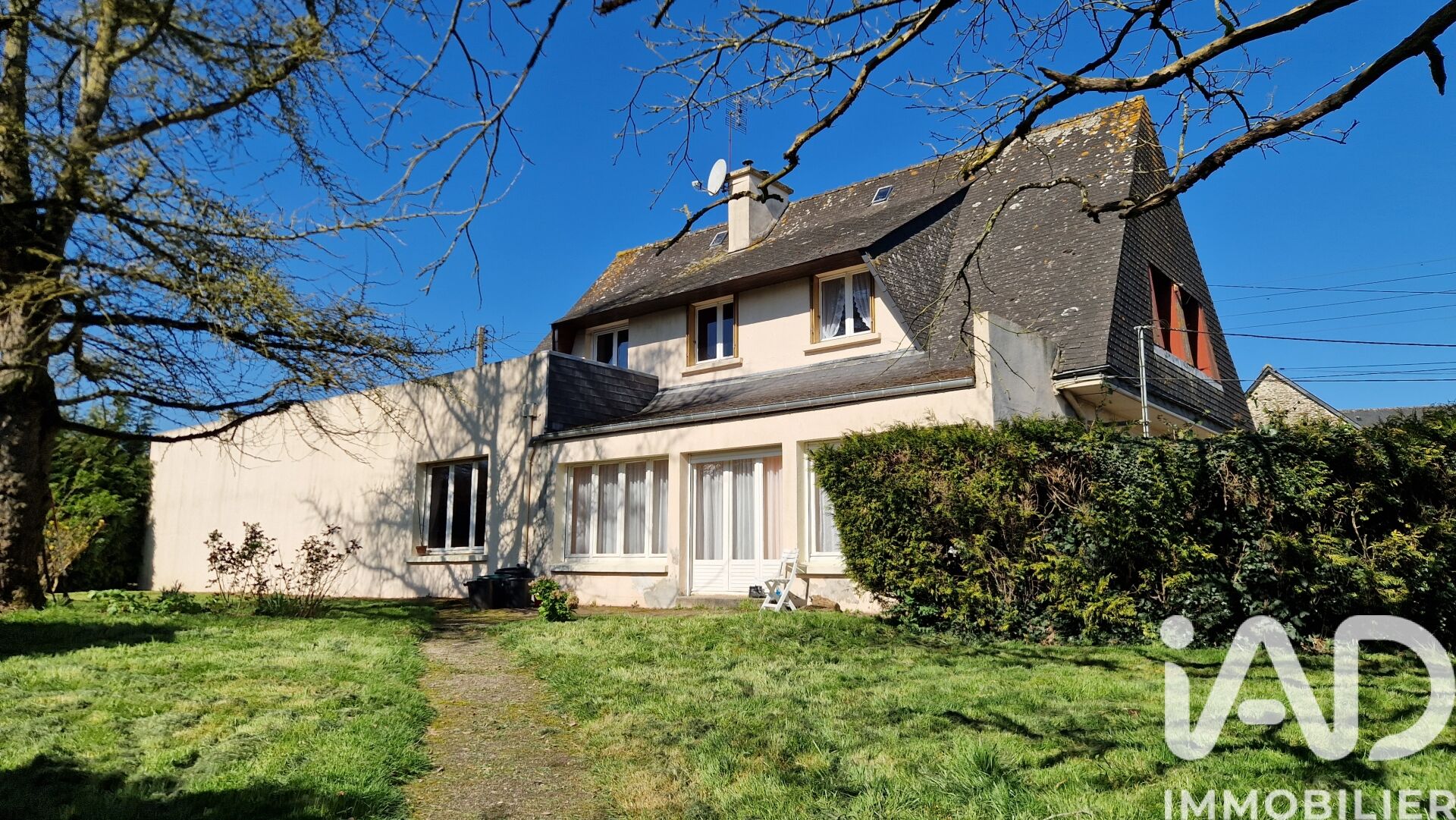 St-Barnabe - 217m² - 5p. - 4ch.