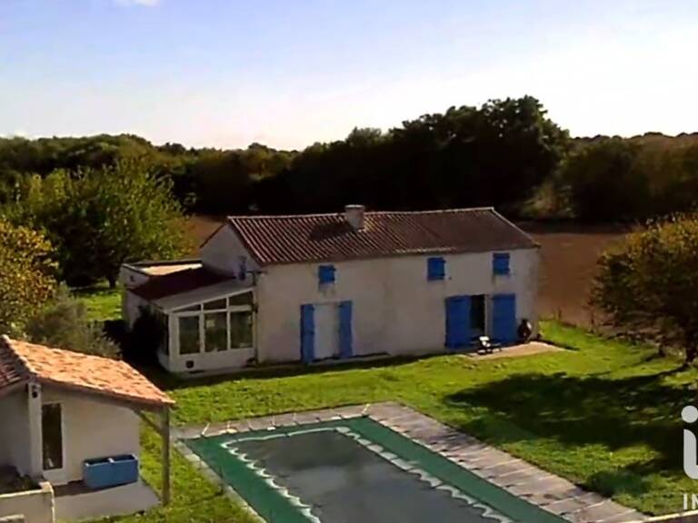 Vente Maison traditionnelle 7 pièces — photo 1
