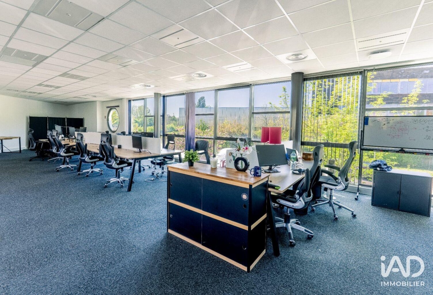 Location Bureaux 200 m&sup2; — photo 1