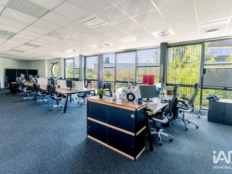 Location Bureaux 200 m&sup2; — photo 1