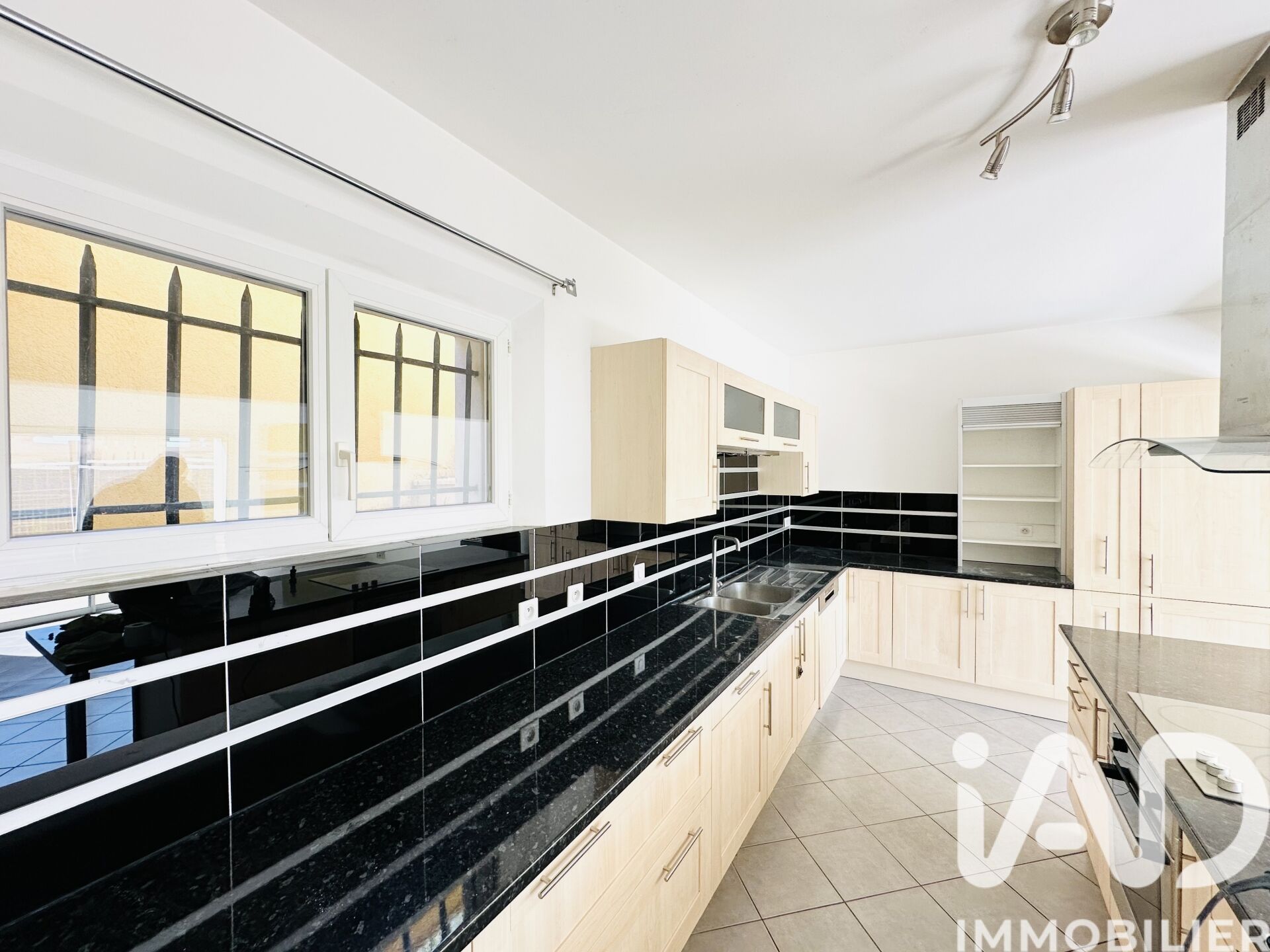 Vente Maison/villa 5 pièces - Photo 3