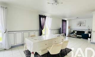 Maison 9 Pièces 250 m² à vendre à Pont-Saint-Martin (44860)