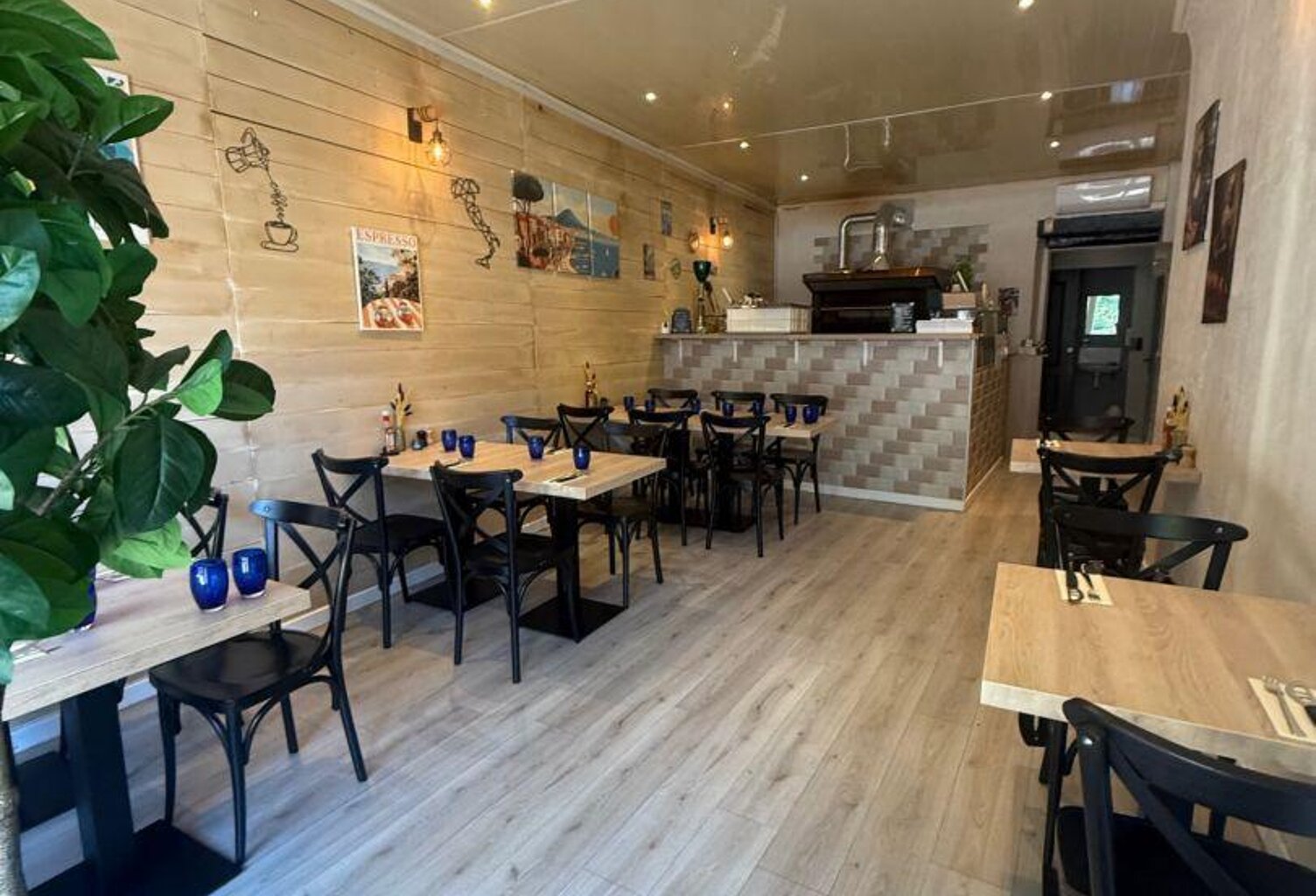 Vente Restaurant 70 m&sup2; — photo 1