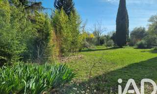 Terrain  811 m² à vendre à L'Isle-sur-la-Sorgue (84800)