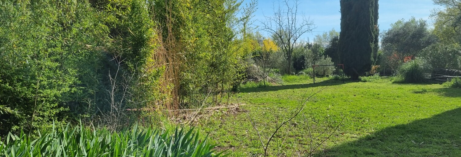 Terrain  811 m² à vendre à L'Isle-sur-la-Sorgue (84800)