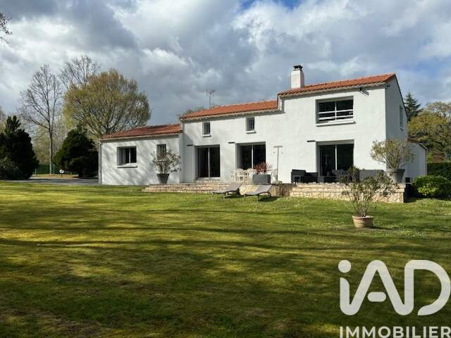 Vente Maison traditionnelle 6 pièces — photo du bien