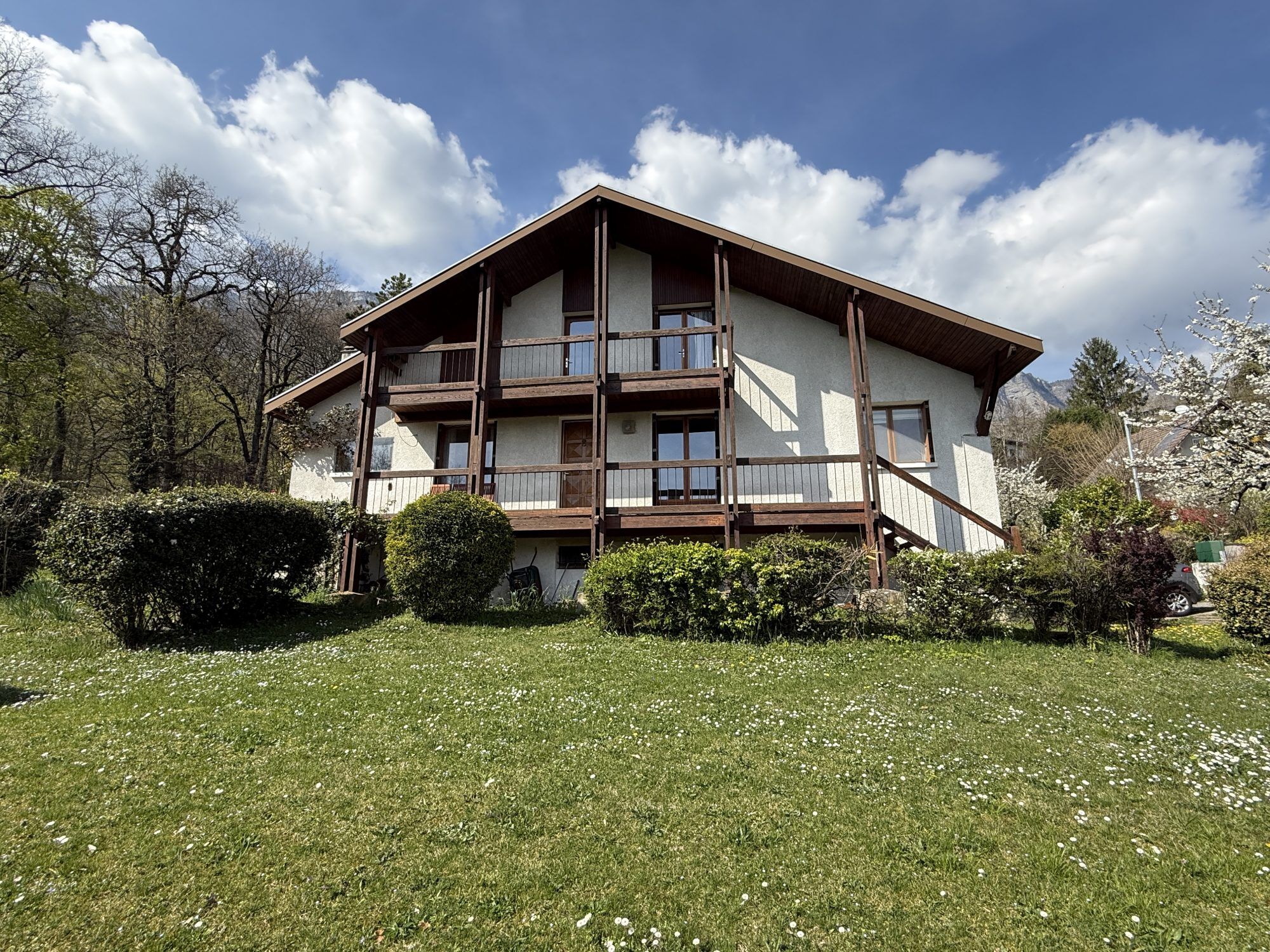 Villa / Maison  T6 à vendre Biviers 38330