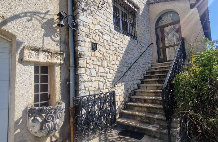 Vaste maison de plus de 348 m² habitables et de grandes dépend — photo 3