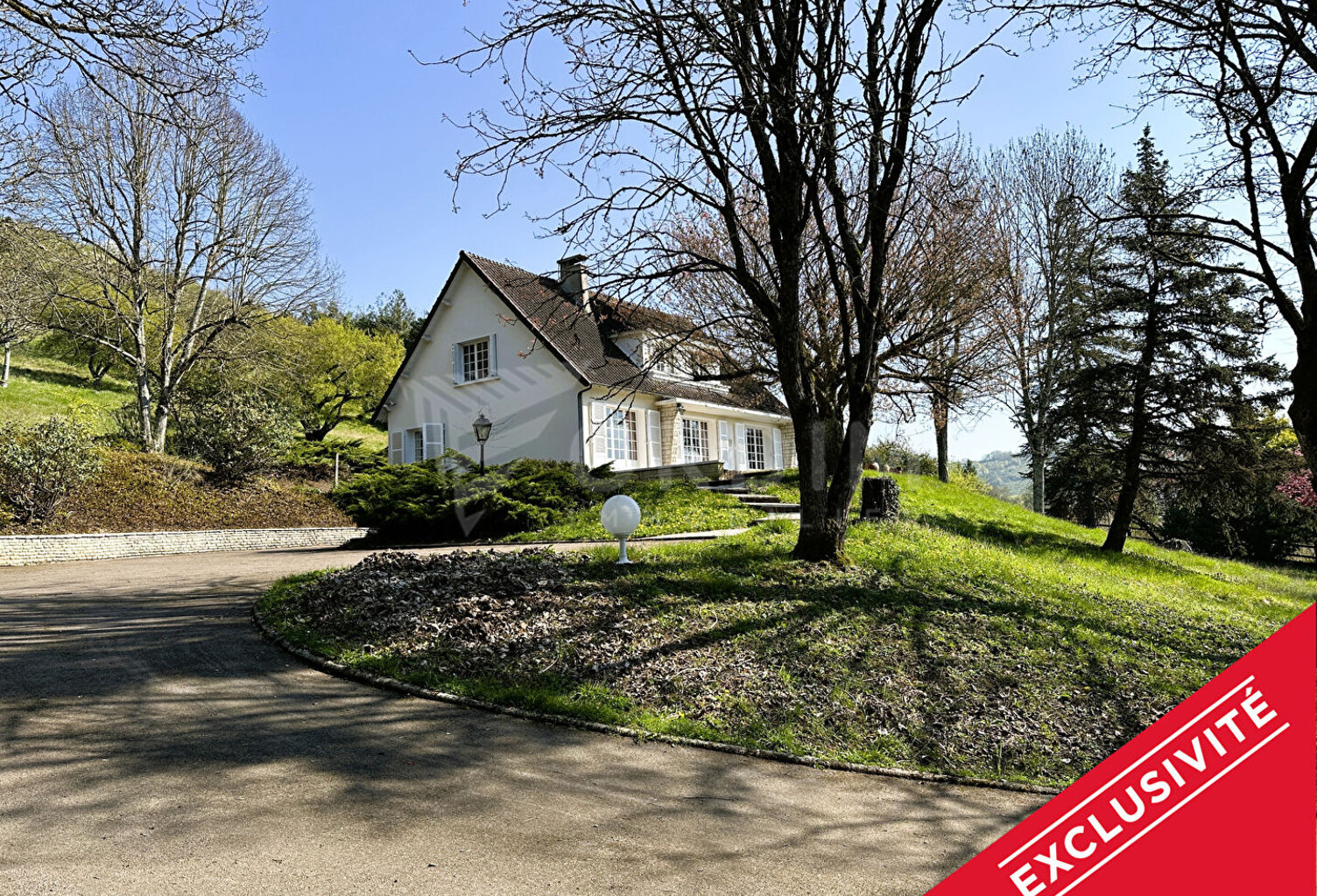 EXCLUSIVITE JOIGNY - SAINT AUBIN SUR YONNE — photo 1