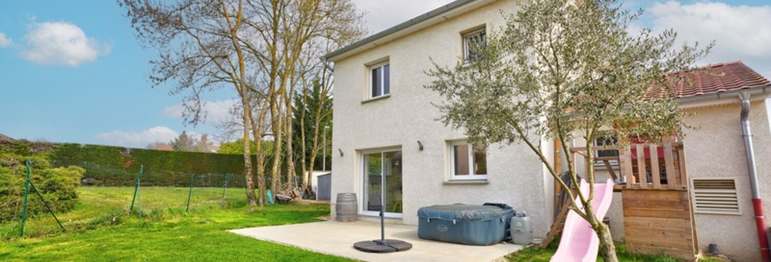 Maison 5 Pièces 113 m² à vendre à Lapeyrouse (01330)