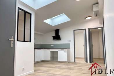 Local industriel  2700 €