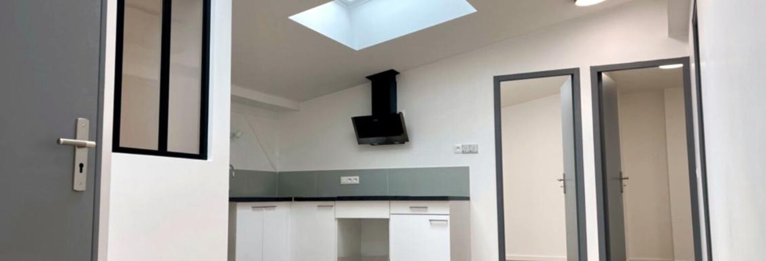 Local industriel  140 m² à louer à Servon (77170)