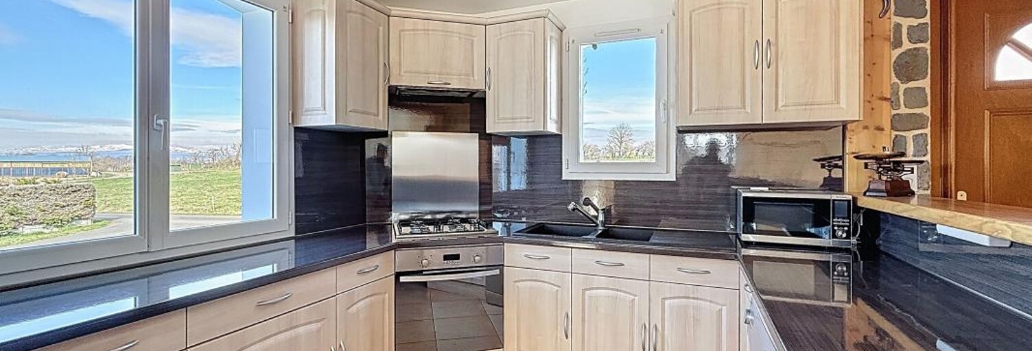 Maison 4 Pièces 140 m² à vendre à Les Ternes (15100)