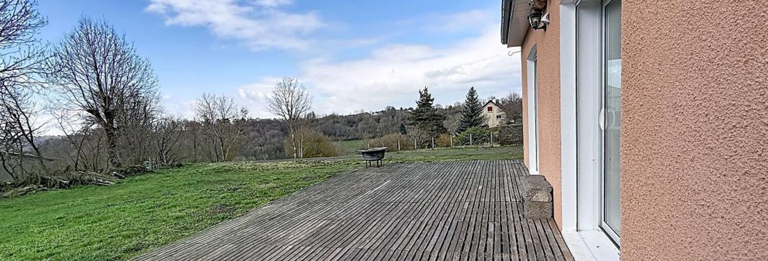 Maison 4 Pièces 140 m² à vendre à Les Ternes (15100)