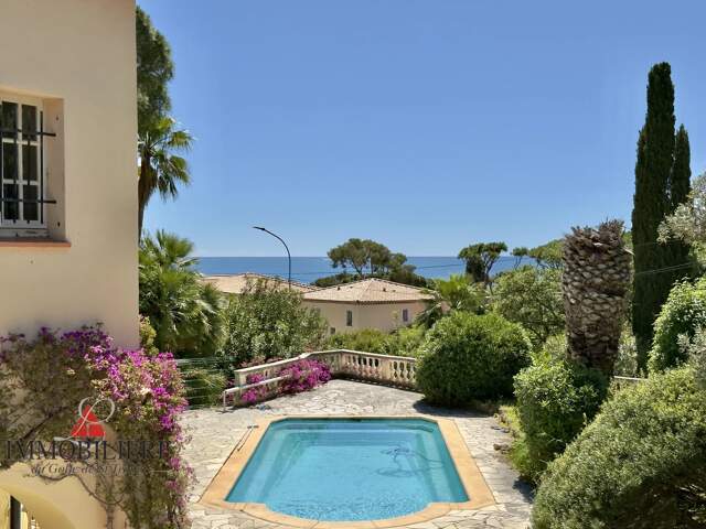 VILLA A VENDRE VUE MER 5 CHAMBRES SAINTE-MAXIME — photo du bien