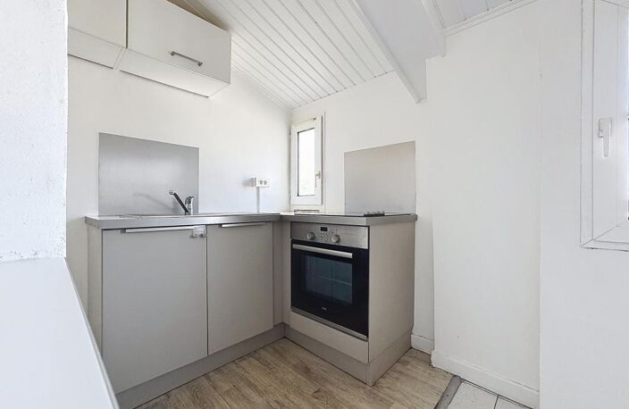 Appartement À Vendre LA ROCHELLE — photo 3