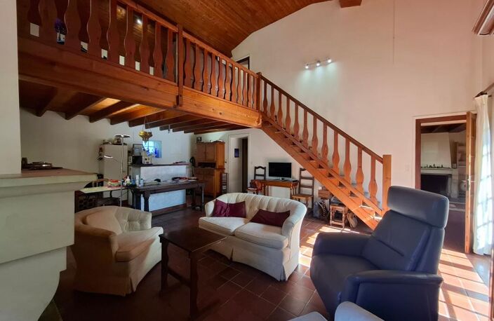 Maison Charentaise - Saint Romain De Benet — photo 4