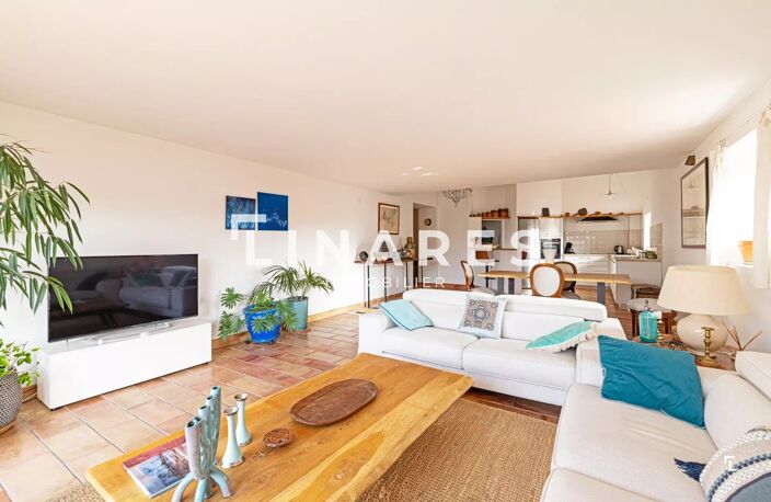 BUSSOLA  - Appartement duplex T5 de 200m² - Terrasse 15m² - Cave — photo 2