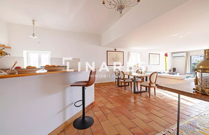 BUSSOLA  - Appartement duplex T5 de 200m² - Terrasse 15m² - Cave — photo 4