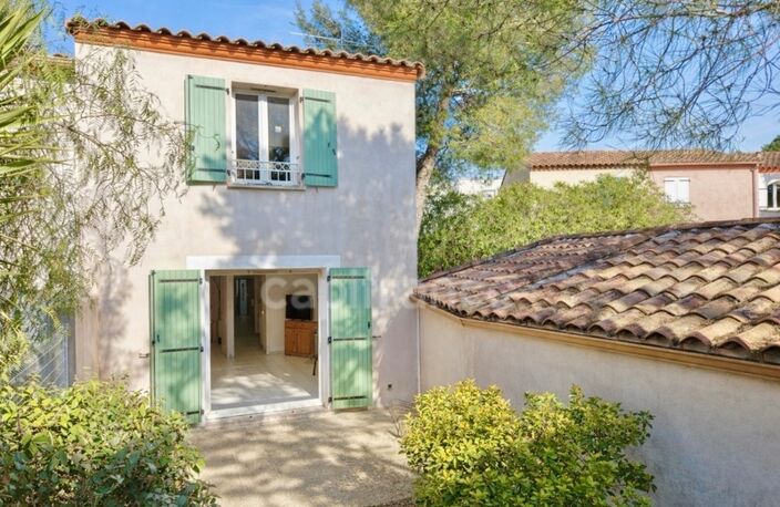 Maison 2 chambres avec terrasse, petit jardin et garage — photo 2