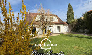 Maison 7 Pièces 154 m² à vendre à Bron (69500)