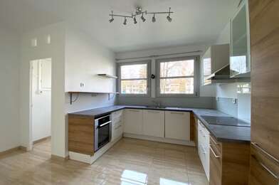 Appartement 4 pièces 275000 €