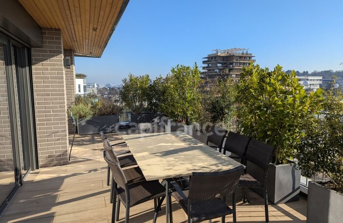 RUEIL MALMAISON - Eco quartier de l'Arsenal - 6 PIECES 150,31M2 - DERNIER ÉTAGE - 4 CHAMBRES - TERRASSE PANORAMIQUE — photo 3